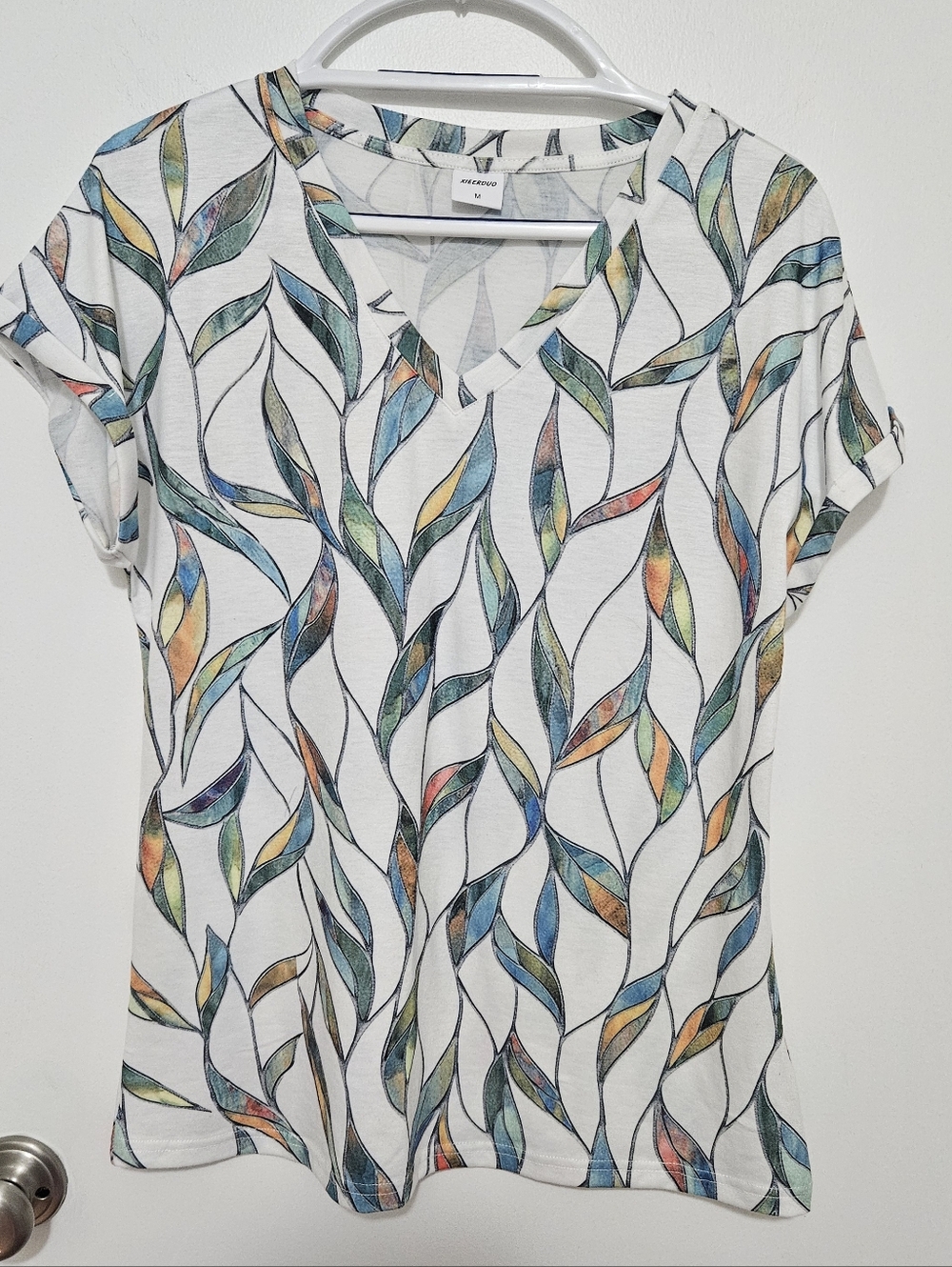 Xieerduo Women's Mixed Leaf Print V-Neck Top - White Multicolor‎ Medium